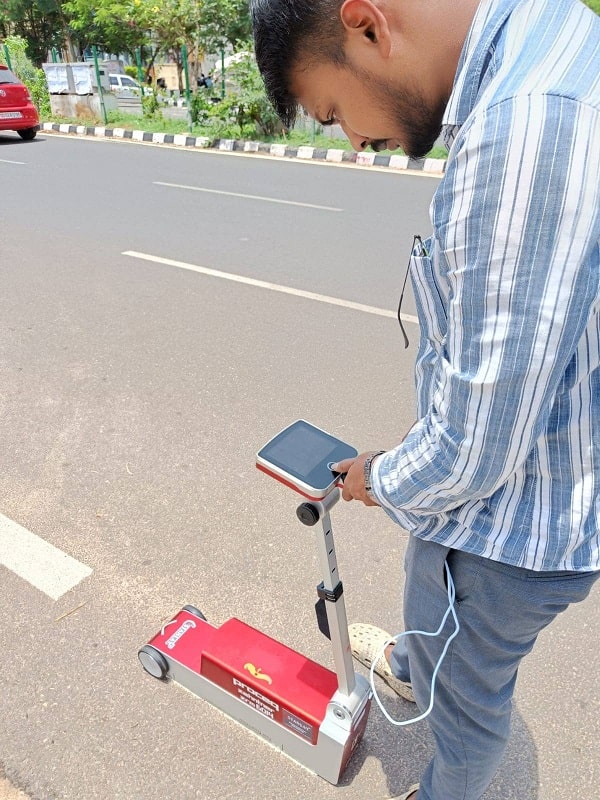 Zhentner Retro reflectometer for pavement and road marking